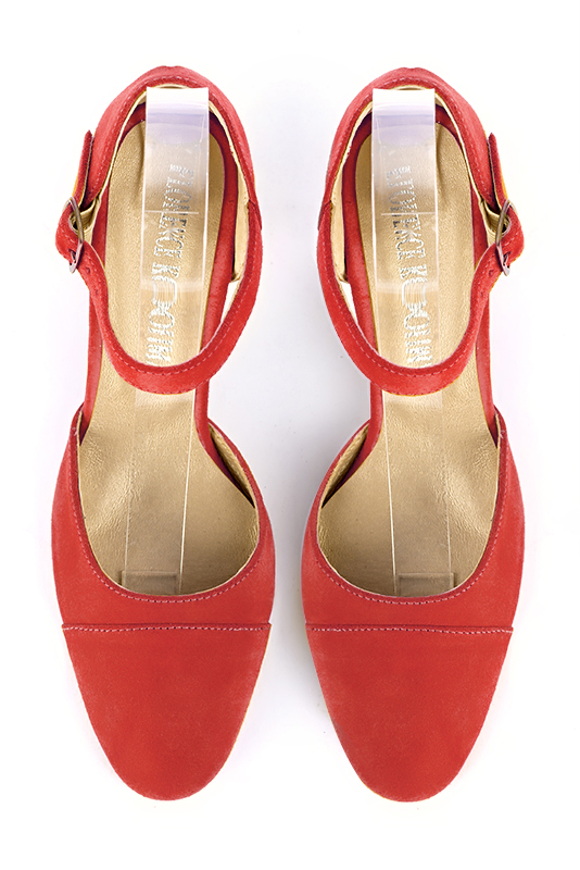 Scarlet red women's open side shoes, with an instep strap. Round toe. Medium block heels. Top view - Florence KOOIJMAN